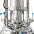 Réservoir de mélange de machine émulsifiant, machine émulsifiante sous vide